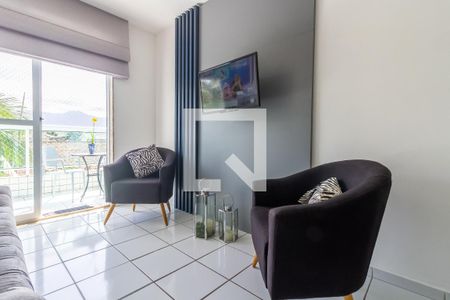 Detalhe da sala de apartamento para alugar com 2 quartos, 70m² em Vila Caiçara, Praia Grande