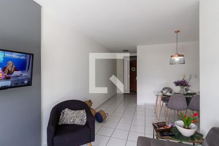 Sala de apartamento para alugar com 2 quartos, 70m² em Vila Caiçara, Praia Grande