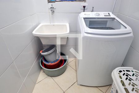 Casa à venda com 160m², 3 quartos e 2 vagasÁrea de Serviço