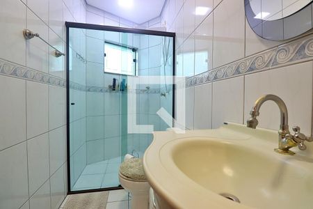 Casa à venda com 160m², 3 quartos e 2 vagasBanheiro do Quarto 1 - Suíte