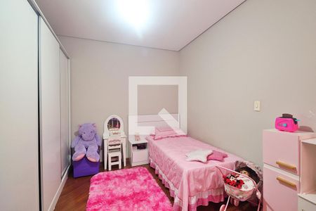 Casa à venda com 160m², 3 quartos e 2 vagasQuarto 2