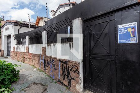 Casa para alugar com 320m², 5 quartos e sem vagaFachada