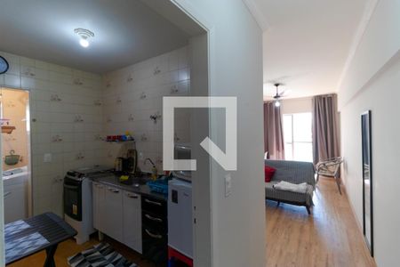 Salas de apartamento para alugar com 1 quarto, 55m² em Vila Jequitibas, Campinas