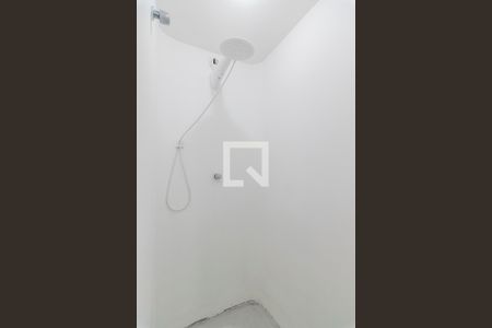Banheiro de apartamento para alugar com 1 quarto, 50m² em Vila Santa Teresa, Santo André
