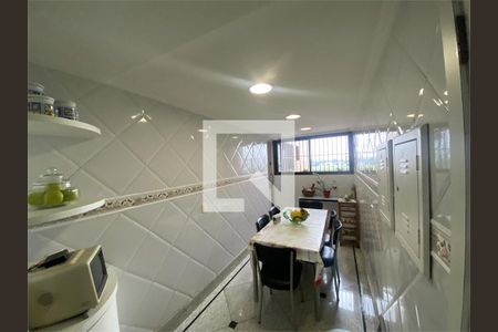 Apartamento à venda com 4 quartos, 214m² em Santana, São Paulo