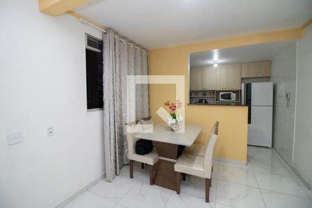 Sala de apartamento à venda com 2 quartos, 90m² em Jardim Alterosa, Betim