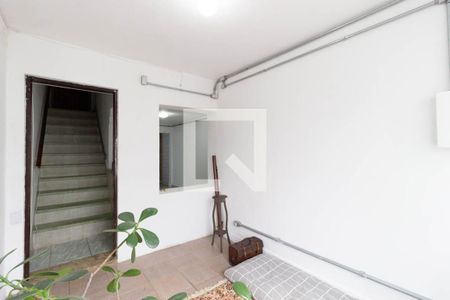 Sala 1 de casa para alugar com 3 quartos, 160m² em Vila Nivi, São Paulo