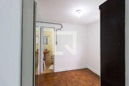Suíte de casa para alugar com 3 quartos, 160m² em Vila Nivi, São Paulo
