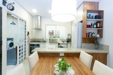 Cozinha de casa à venda com 2 quartos, 120m² em Jardim Alvorada (zona Oeste), São Paulo