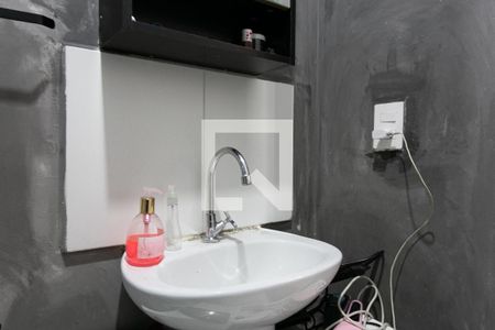 Apartamento para alugar com 33m², 2 quartos e sem vaga Apartamento para alugar com 33m², 2 quartos e sem vagaBanheiro