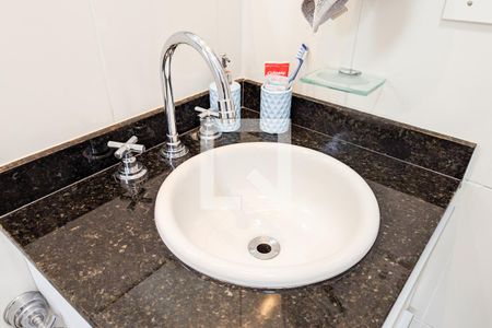 Apartamento à venda com 127m², 3 quartos e 3 vagasBanheiro da suíte 3