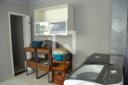 Casa à venda com 235m², 3 quartos e 3 vagasLavanderia