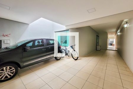 Casa à venda com 235m², 3 quartos e 3 vagas Casa à venda com 235m², 3 quartos e 3 vagasÁrea comum