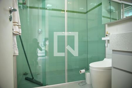 Casa à venda com 235m², 3 quartos e 3 vagasBanheiro/Suíte