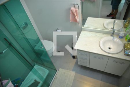 Casa à venda com 235m², 3 quartos e 3 vagasBanheiro Social