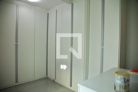 Casa à venda com 235m², 3 quartos e 3 vagasCloset/Vista/Suíte