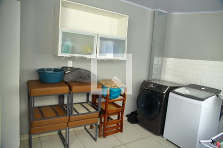 Casa à venda com 235m², 3 quartos e 3 vagasLavanderia