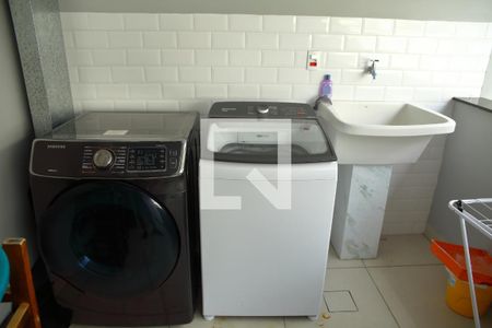 Casa à venda com 235m², 3 quartos e 3 vagasLavanderia