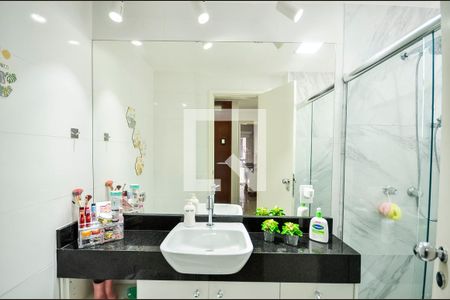 Apartamento à venda com 156m², 3 quartos e 2 vagasBanheiro Social