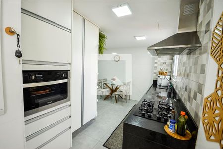 Apartamento à venda com 156m², 3 quartos e 2 vagasCozinha