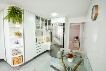 Apartamento à venda com 156m², 3 quartos e 2 vagasCozinha