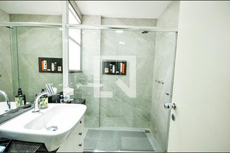 Apartamento à venda com 156m², 3 quartos e 2 vagasBanheiro da Suíte