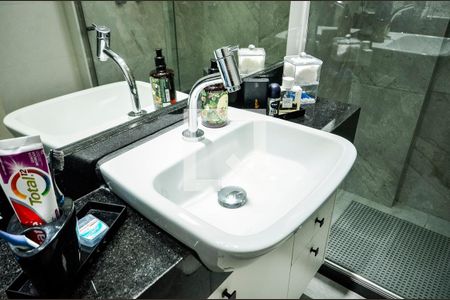 Apartamento à venda com 156m², 3 quartos e 2 vagasBanheiro da Suíte