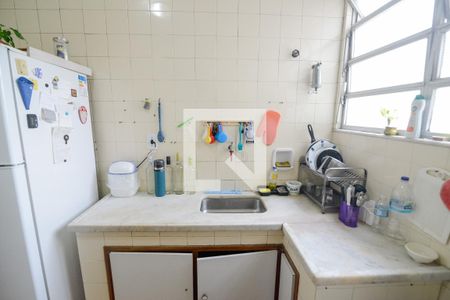 Apartamento à venda com 133m², 4 quartos e 2 vagasCozinha