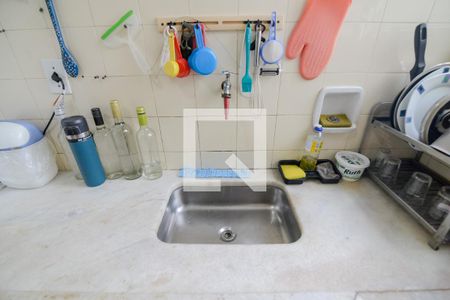 Apartamento à venda com 133m², 4 quartos e 2 vagasCozinha