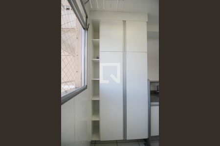 Apartamento para alugar com 83m², 3 quartos e 1 vagaÁrea de Serviço
