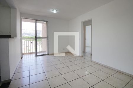 Apartamento para alugar com 83m², 3 quartos e 1 vagaSala