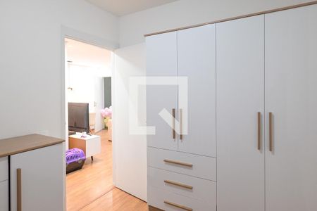 Quarto 2 de apartamento para alugar com 2 quartos, 44m² em Jardim Maria Estela, São Paulo