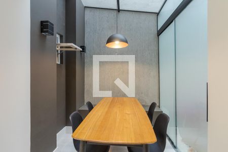 Apartamento à venda com 84m², 2 quartos e sem vagaSala