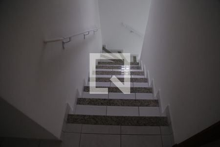 Casa à venda com 152m², 3 quartos e 3 vagasEscada