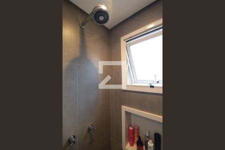 Apartamento à venda com 78m², 2 quartos e 2 vagasBanheiro da Suíte 1- chuveiro 