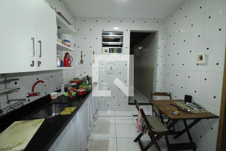 Casa para alugar com 200m², 2 quartos e 4 vagasCozinha