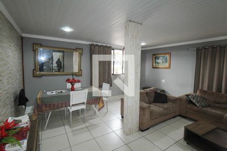 Casa para alugar com 200m², 2 quartos e 4 vagasSala