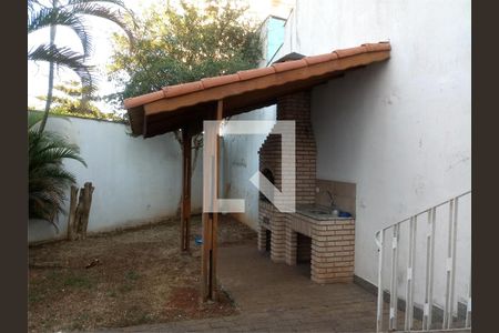 Casa à venda com 3 quartos, 150m² em Vila Pauliceia, São Paulo