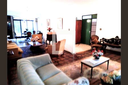 Casa à venda com 4 quartos, 256m² em Vila Cordeiro, São Paulo