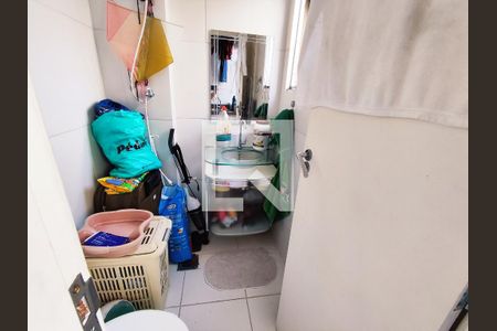 Apartamento à venda com 66m², 2 quartos e 1 vagaBanheiro de serviço