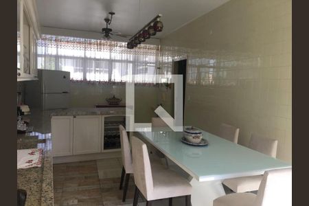 Casa à venda com 3 quartos, 550m² em Jardim Sao Bento, São Paulo