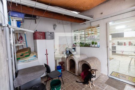 Casa à venda com 81m², 2 quartos e 2 vagasLavanderia