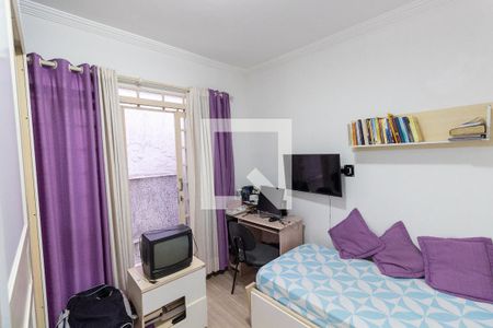 Casa à venda com 81m², 2 quartos e 2 vagasQuarto