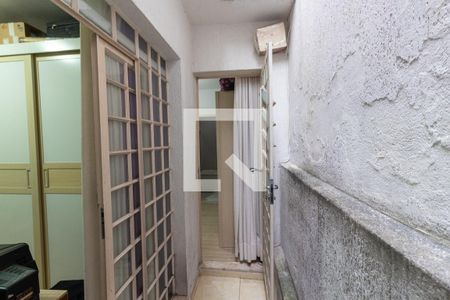 Casa à venda com 81m², 2 quartos e 2 vagasQuintal