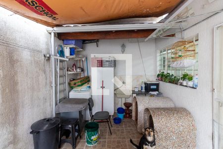 Casa à venda com 81m², 2 quartos e 2 vagasLavanderia