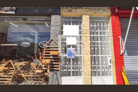 Casa para alugar com 110m², 2 quartos e sem vagaFachada