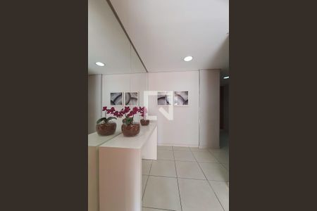 Apartamento à venda com 74m², 3 quartos e 1 vagaHall