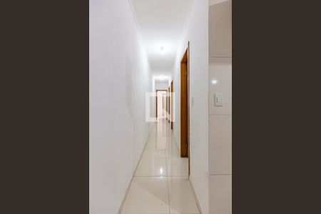 Corredor de apartamento para alugar com 3 quartos, 75m² em Vila Pires, Santo André