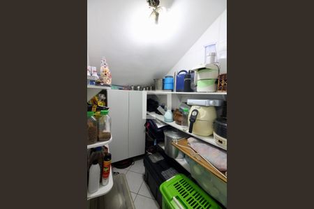 Casa de condomínio à venda com 190m², 3 quartos e 2 vagasDespensa