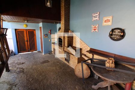 Casa de condomínio à venda com 190m², 3 quartos e 2 vagasChurrasqueira